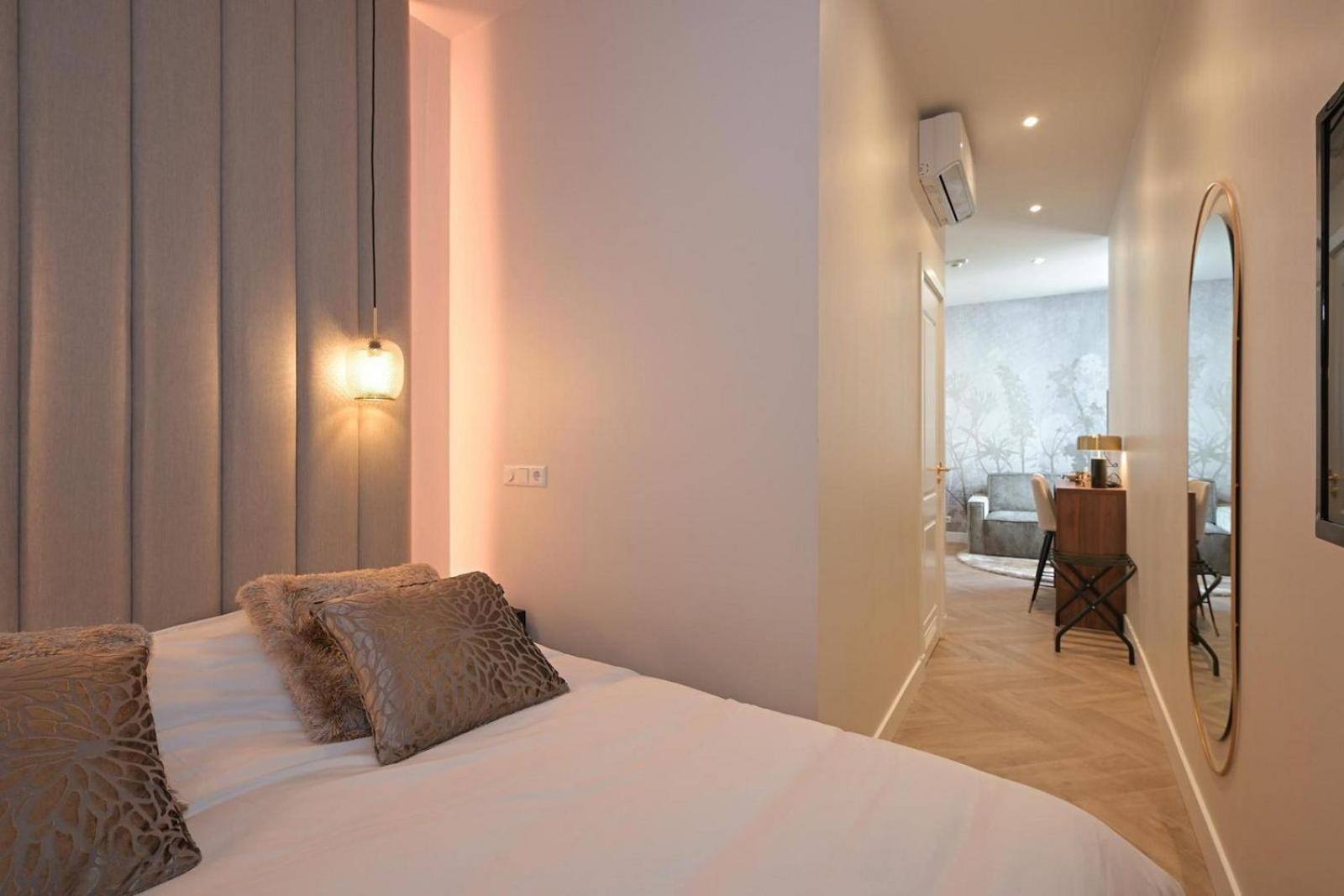 Novallure Downtown - Short Stay Apartments Den Haag Kamer foto