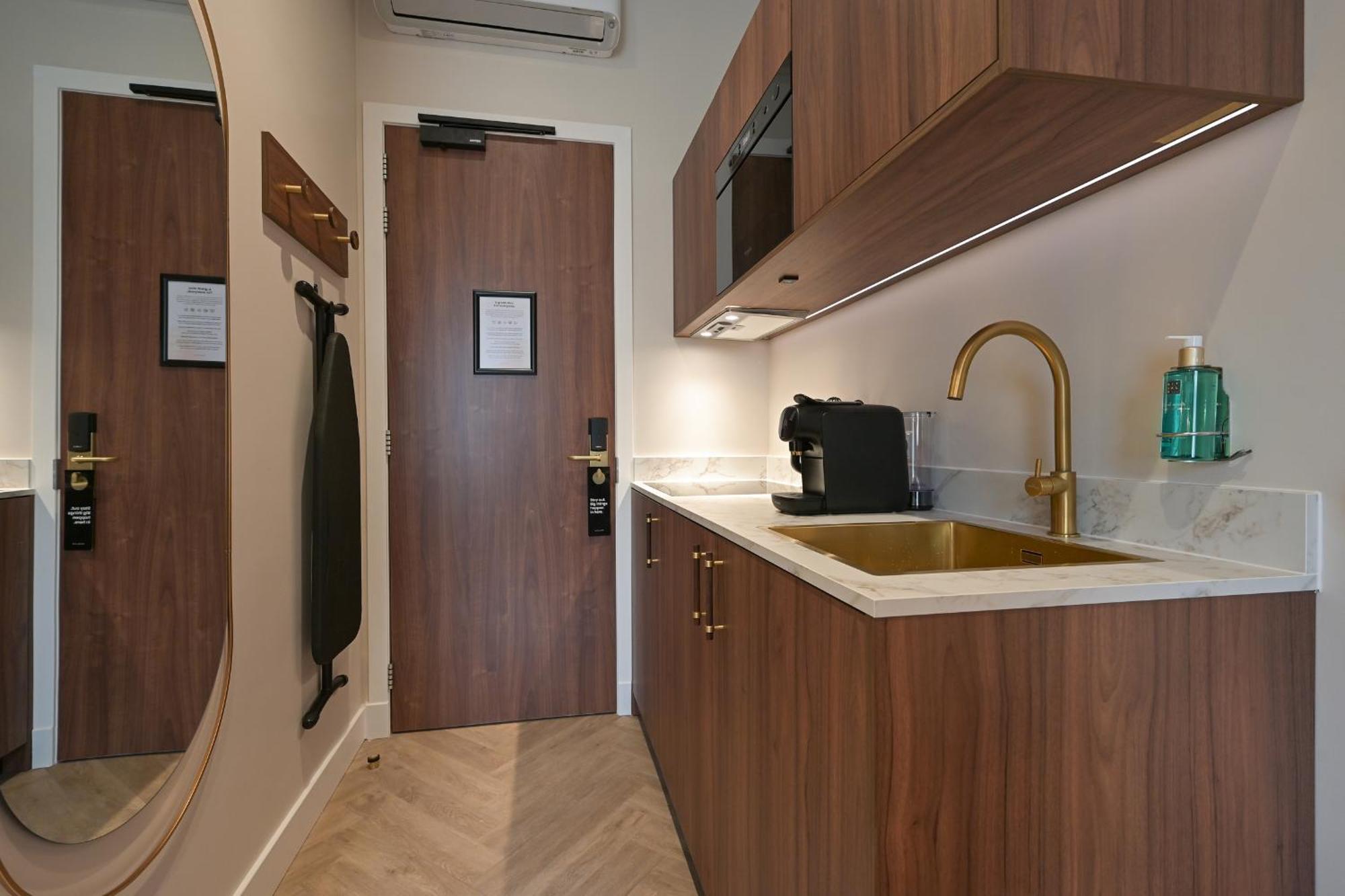 Novallure Downtown - Short Stay Apartments Den Haag Buitenkant foto