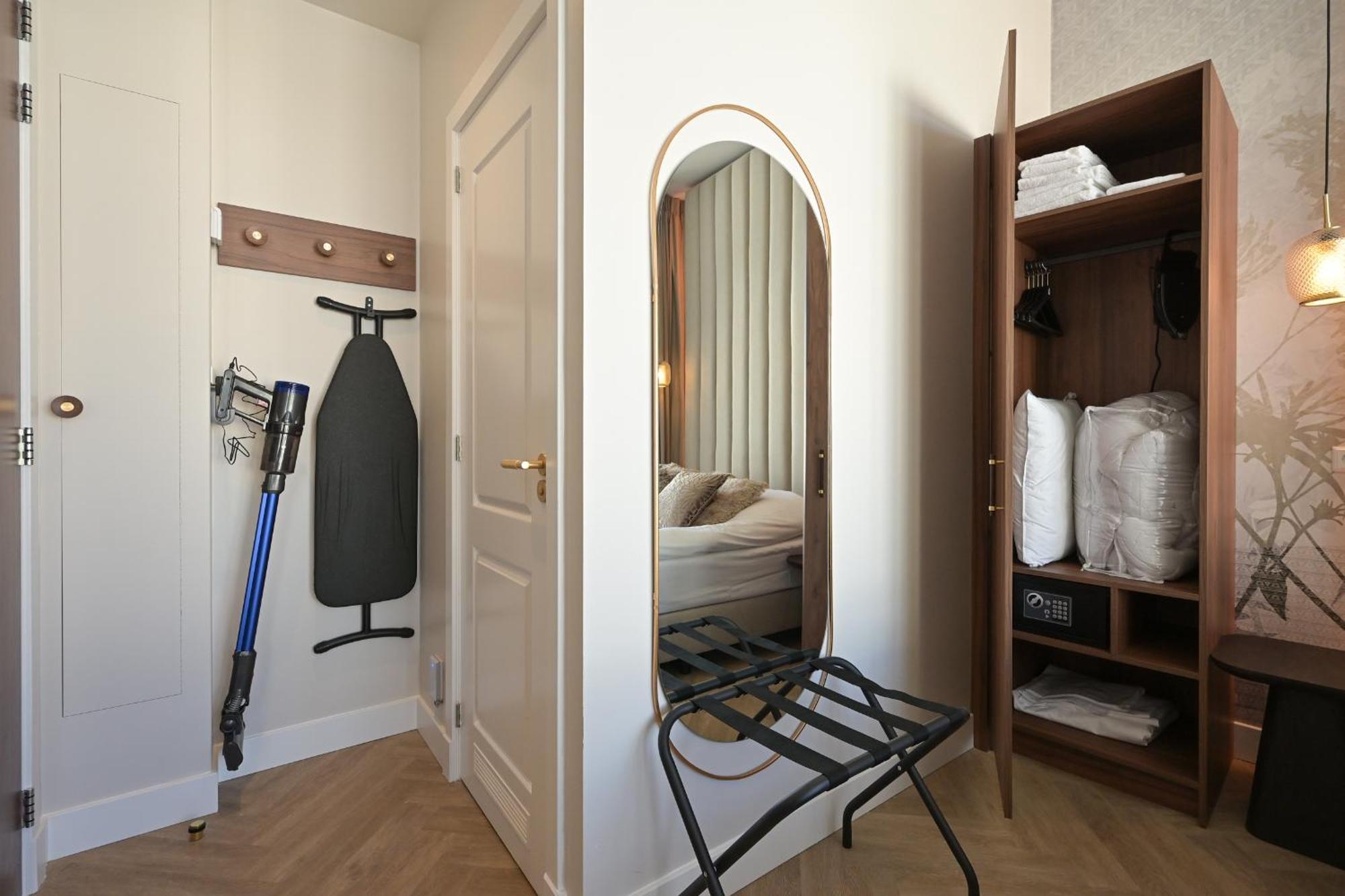 Novallure Downtown - Short Stay Apartments Den Haag Buitenkant foto